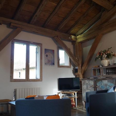 Gite De La Jument Grise Lescheroux Buitenkant foto